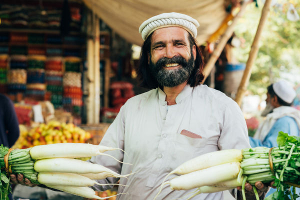 Mercato della frutta a Besham, Pakistan