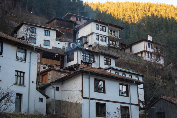 Case di una famiglia allargata, Kosovo