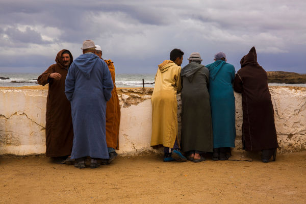 Un gruppo di uomini marocchini