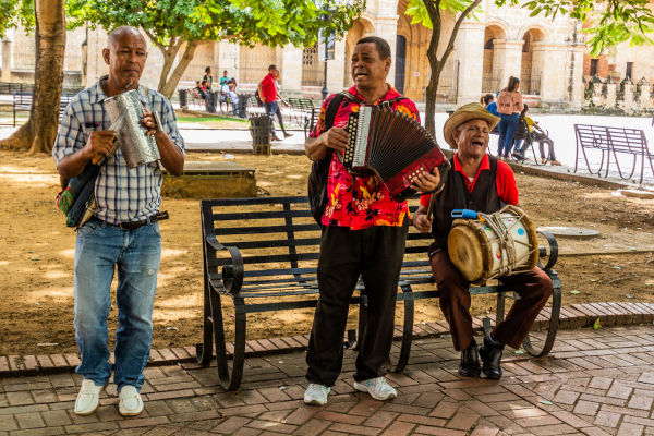 Musicisti per strada, Santo Domingo, Repubblica Dominicana
